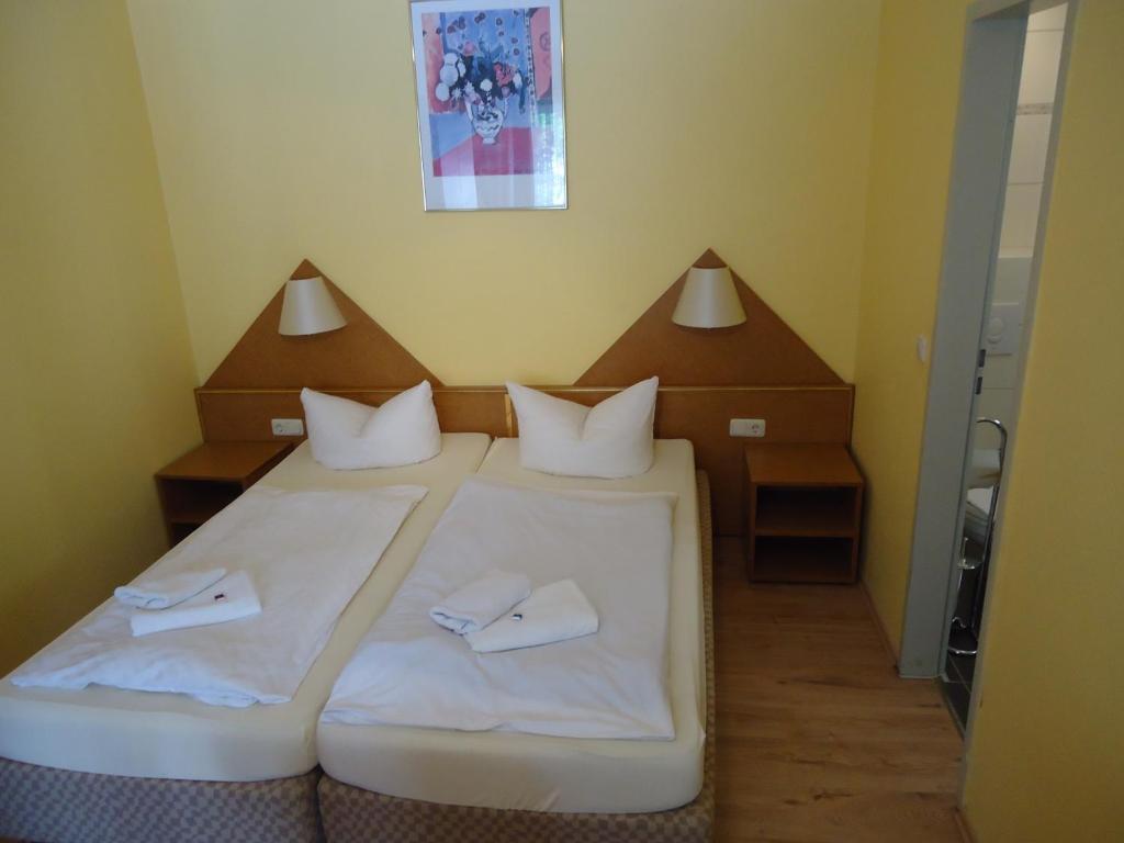 Hotel Ottersleben Magdeburg Quarto foto